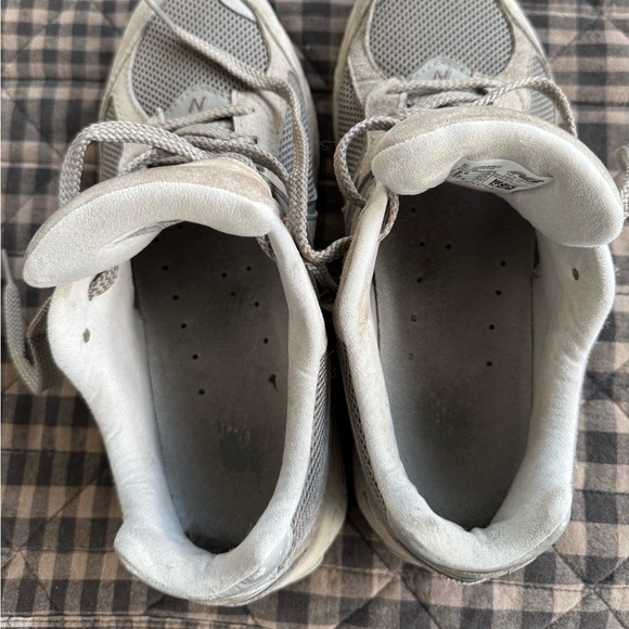 New Balance 2002R 'Marblehead' ML2002RC
MENS size 9.5 - Picture 9 of 9